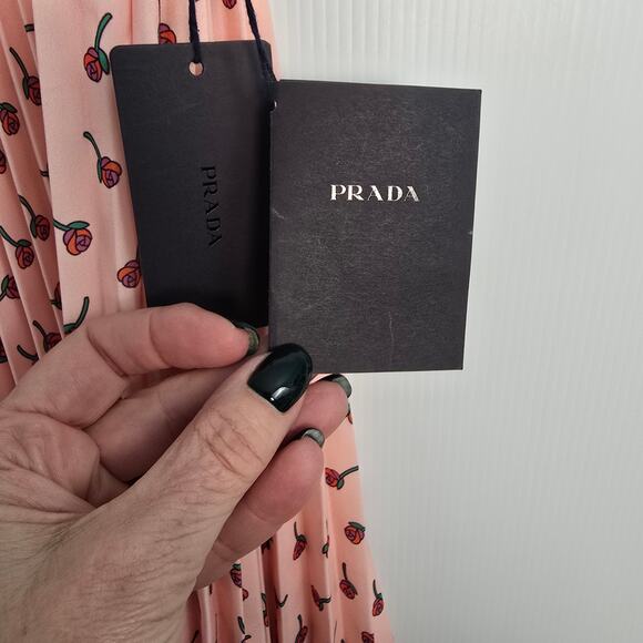 Prada 2017 Pink Pleated CDC Rose Print Midi Skirt Size 40 NWT - Picture 7 of 11